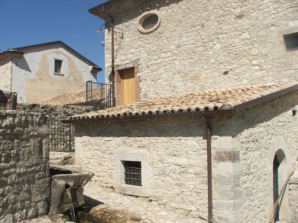 Albergo Diffuso La Piana Dei Mulini Colle d'Anchise Bagian luar foto